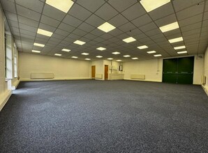 Shaw Wood Way, Doncaster to rent Interior Photo- Image 2 of 5