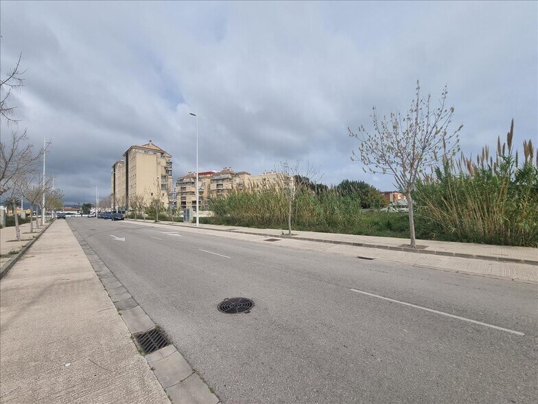 de Pego, 3, València, Valencia for sale - Primary Photo - Image 3 of 15