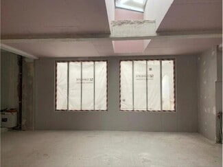 More details for 58 Rue Guy Môquet, Paris - Retail for Sale