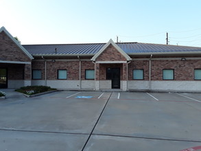 1906 Avenue D, Katy, TX for sale Building Photo- Image 1 of 1