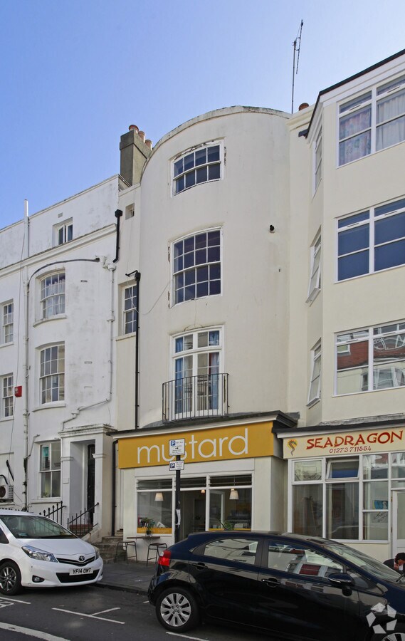 35 Waterloo St, Hove, BN3 1AY UK