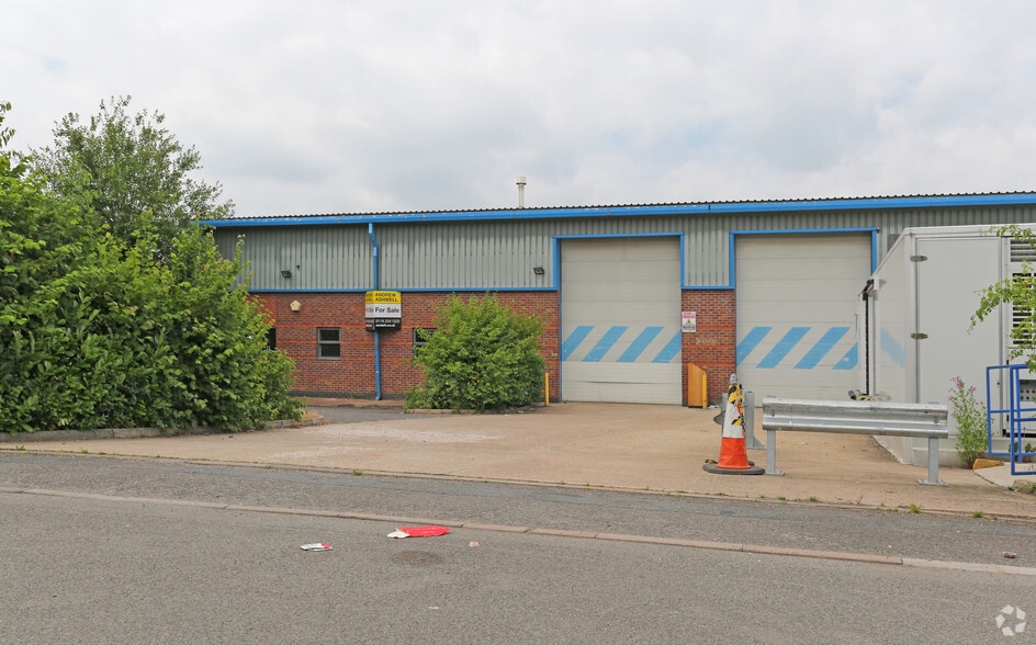 14-19 Highcliffe Rd, Leicester to rent - Building Photo - Image 3 of 3
