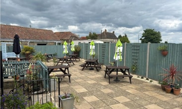 21 Church Green, Sherborne to rent Interior Photo- Image 1 of 2