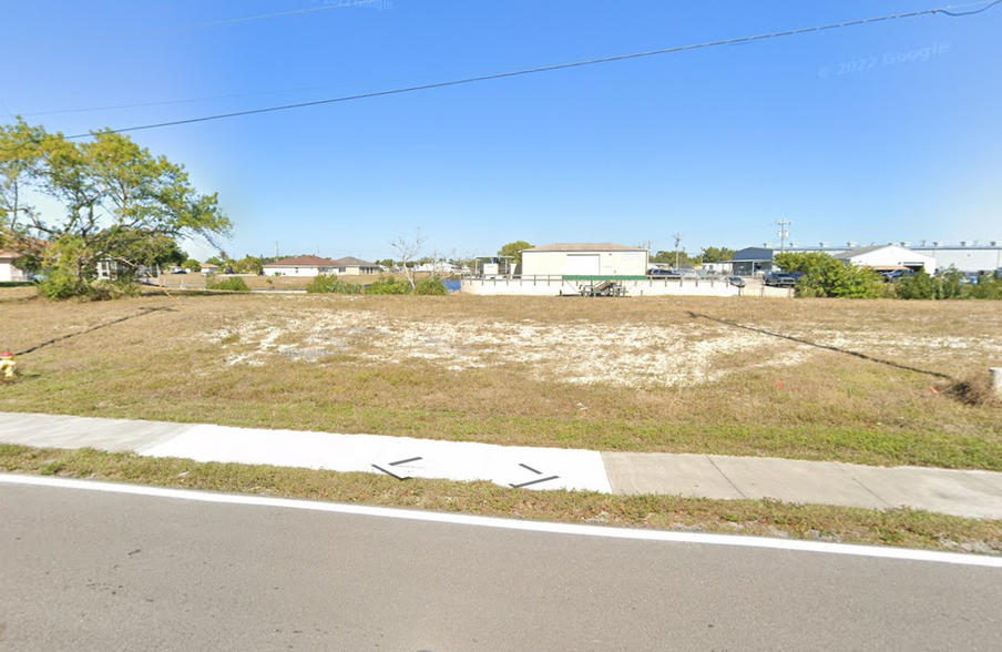 809-817 SE 10th St, Cape Coral, FL for sale - Building Photo - Image 2 of 7