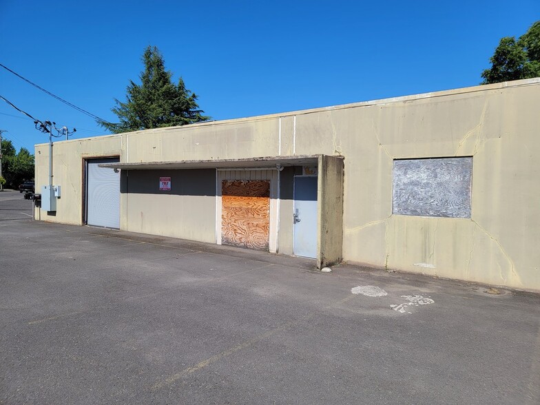 3060 River Rd N, Salem, OR for rent - Building Photo - Image 2 of 16