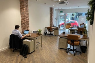 75 City Rd, London to rent Interior Photo- Image 2 of 5