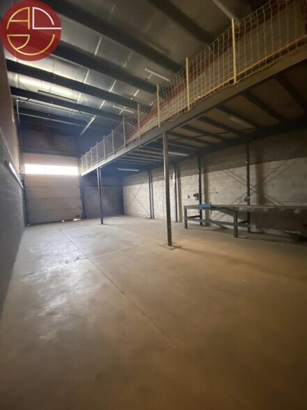 Industrial in Saint-Alban for sale - Interior Photo - Image 3 of 16