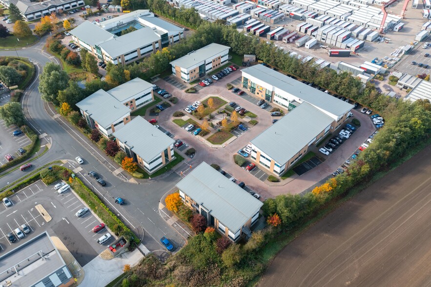 Monks Cross Dr, York to rent - Aerial - Image 2 of 4