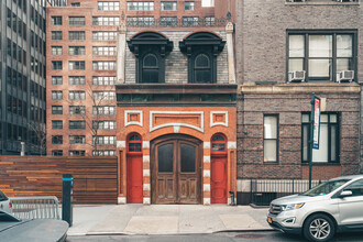 148 E 40th St, New York, NY for rent Building Photo- Image 1 of 4