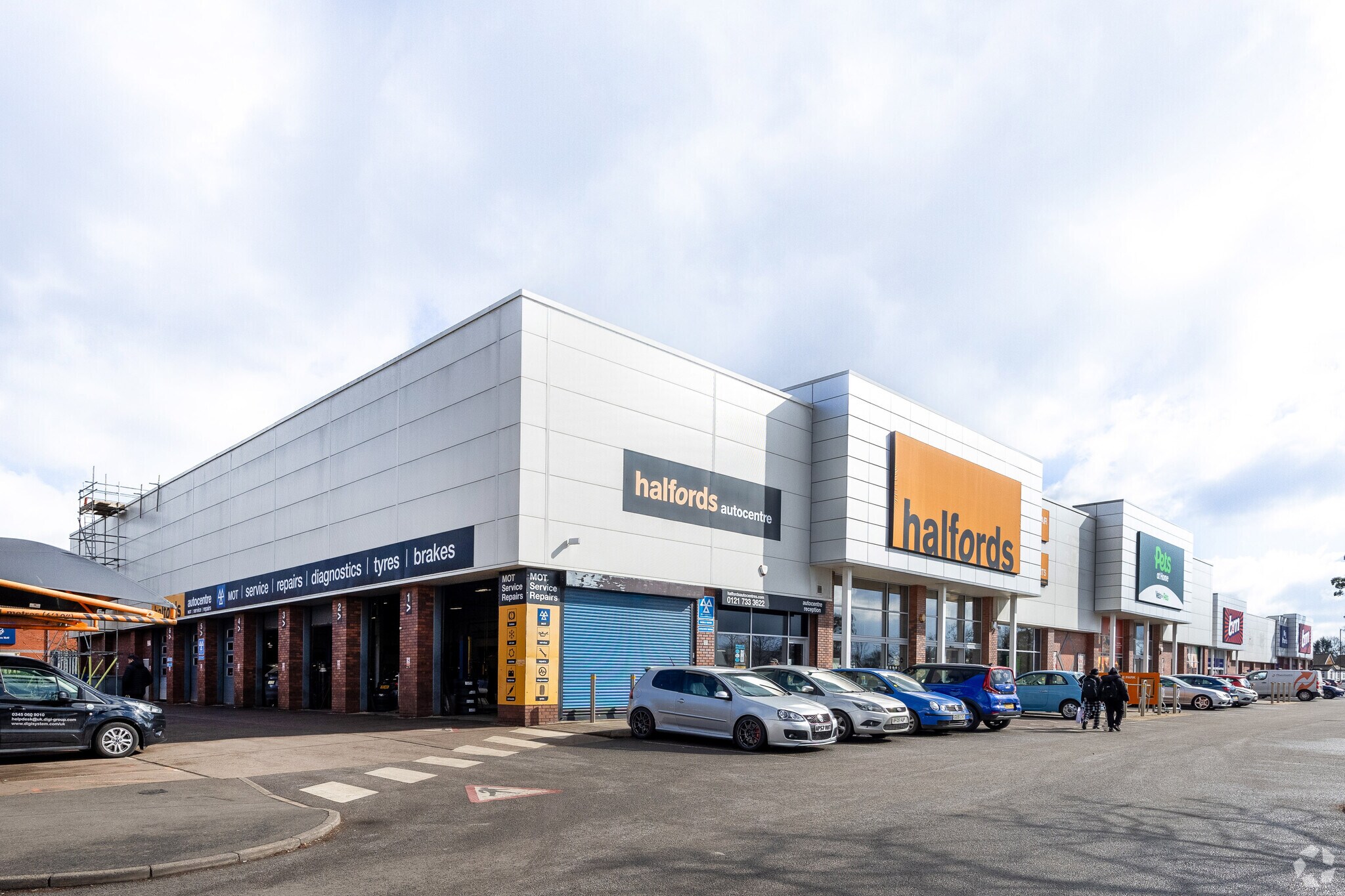 Chalford Way, Solihull for sale Primary Photo- Image 1 of 1