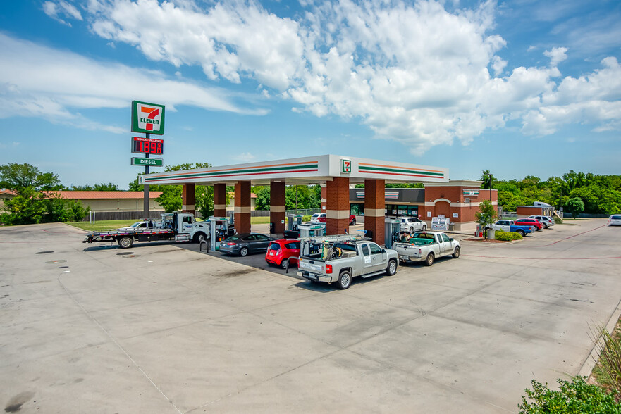 5950 S R L Thornton Fwy, Dallas, TX for sale - Primary Photo - Image 1 of 1