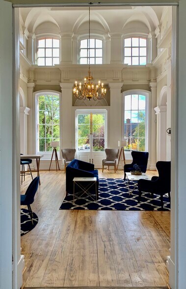 Station Rd, Marlow to rent - Interior Photo - Image 2 of 10