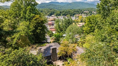 75 Bacon Dr, Bryson City, NC for sale Primary Photo- Image 1 of 69