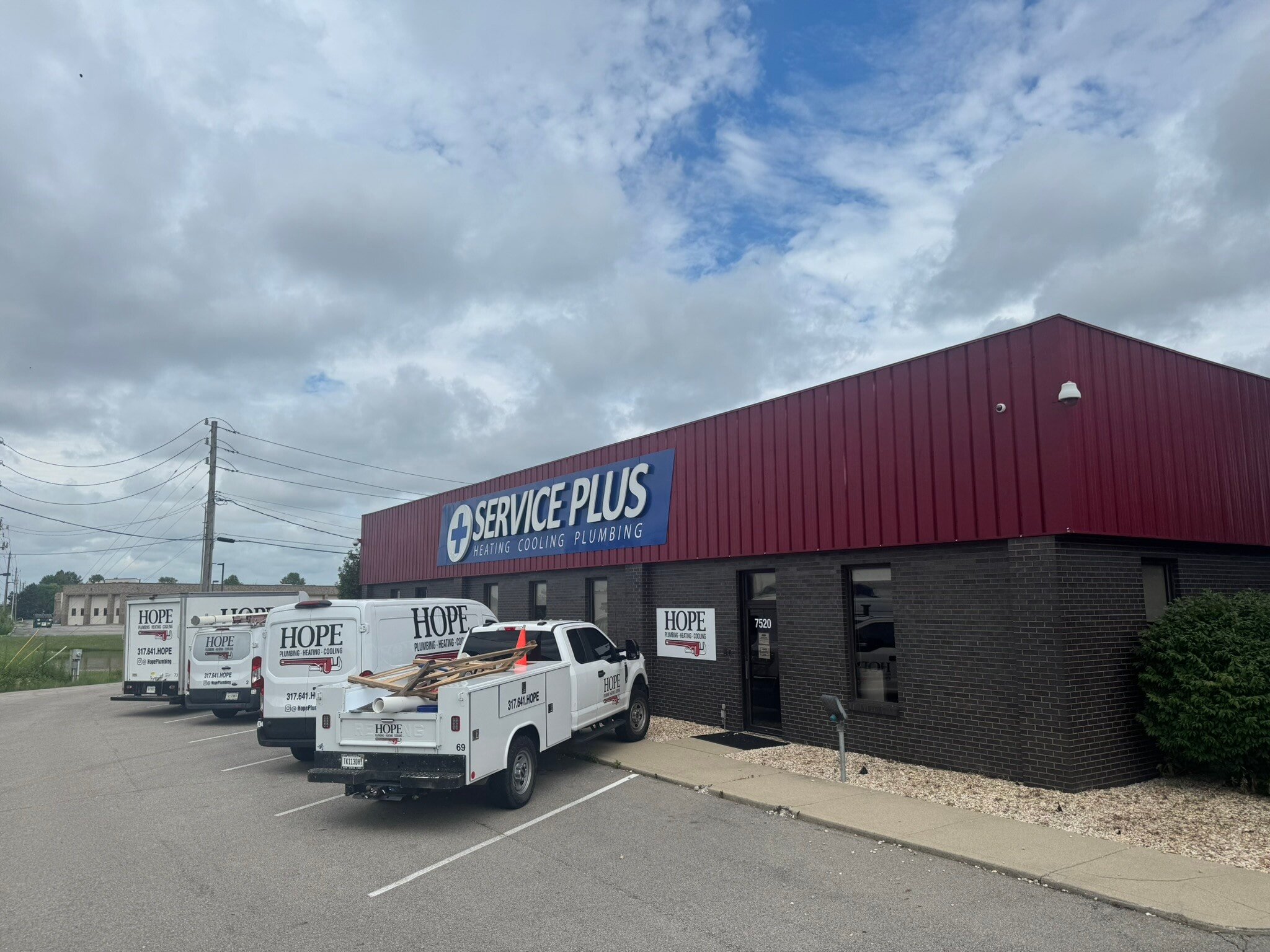 7520 E 88th Pl, Indianapolis, IN to rent Building Photo- Image 1 of 6