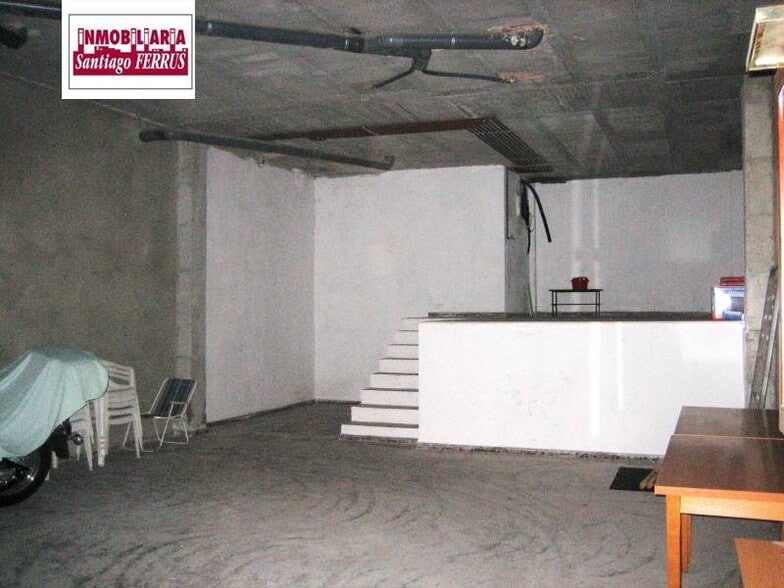 Retail in Almussafes for sale - Building Photo - Image 3 of 3