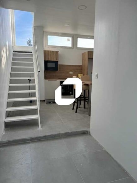 Office in Eaubonne to rent - Building Photo - Image 3 of 16