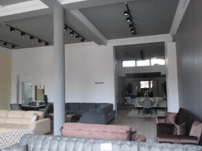 1 Aldermans Hl, London to rent Interior Photo- Image 2 of 3