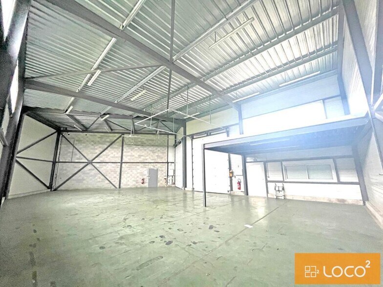 20 Rue Gaspard-Gustave Coriolis, Plaisance-du-Touch to rent - Building Photo - Image 2 of 8