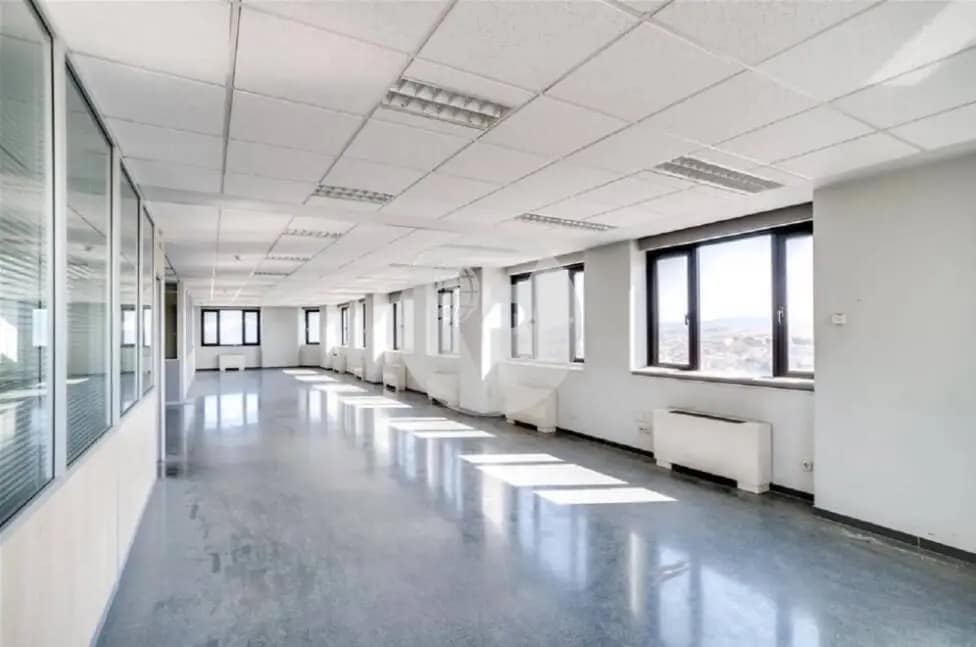 Office in Santa Perpètua de Mogoda, Barcelona to rent Interior Photo- Image 1 of 5