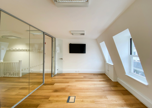 116 Great Portland St, London for rent Interior Photo- Image 1 of 5