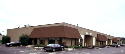 22272 N Pepper Rd, Lake Barrington, IL for sale Building Photo- Image 1 of 1