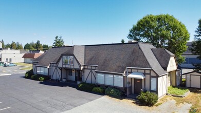 1520 Parker Way, Mount Vernon, WA for rent Primary Photo- Image 1 of 8