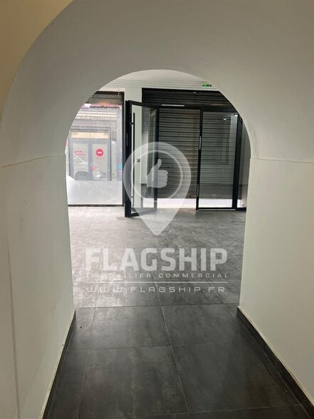 Retail in Paris to rent - Interior Photo - Image 3 of 9