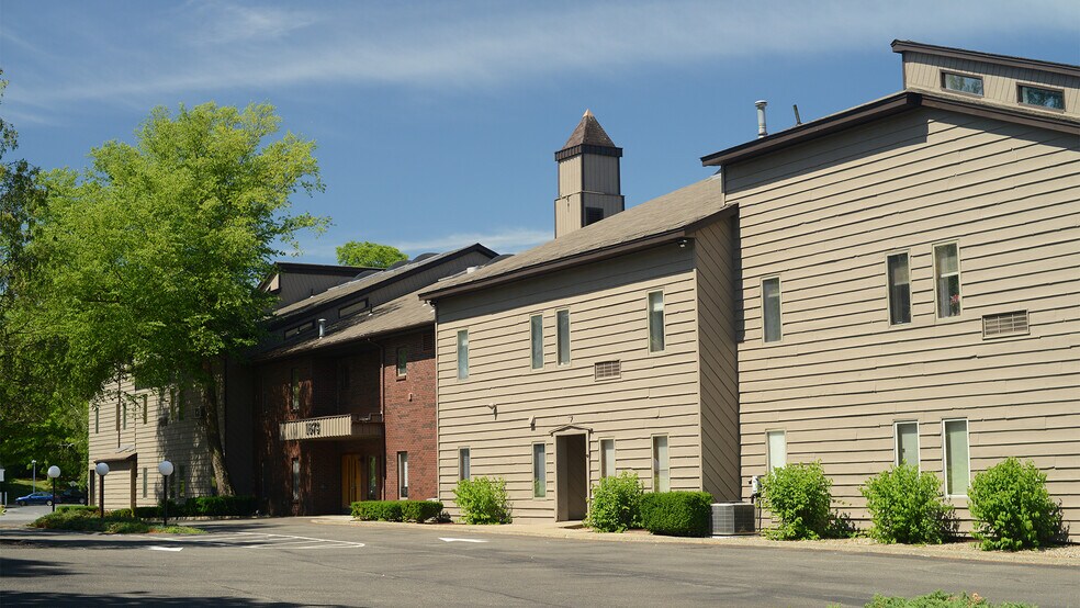 1873 Western Ave, Albany, NY for rent - Building Photo - Image 3 of 6