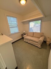 5346 College Ave, Oakland, CA for rent Interior Photo- Image 2 of 3