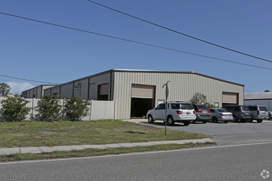 155 Levy Rd, Atlantic Beach, FL for rent - Primary Photo - Image 1 of 40