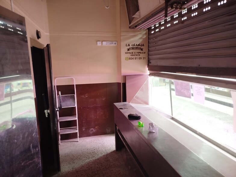 Calle Santa Teresa, 5, Alcalá de Henares, Madrid for sale - Interior Photo - Image 3 of 8