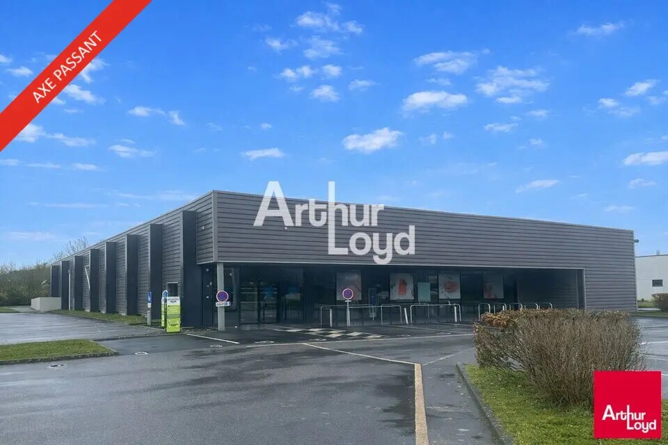 Location Commerce 1 045 m² - Photo 1