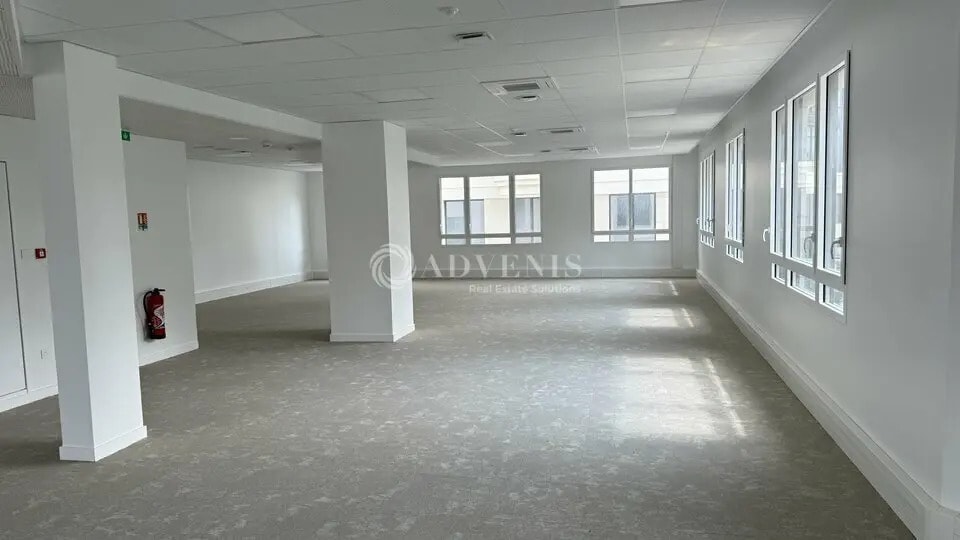 Vente Bureaux 198 m² - Photo 1