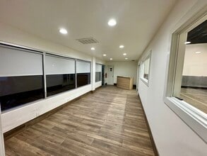 2560-2590 Lafayette St, Santa Clara, CA to rent Interior Photo- Image 2 of 14