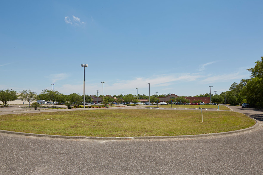 135 Town And Country Rd, Palatka, FL for rent - Other - Image 1 of 3