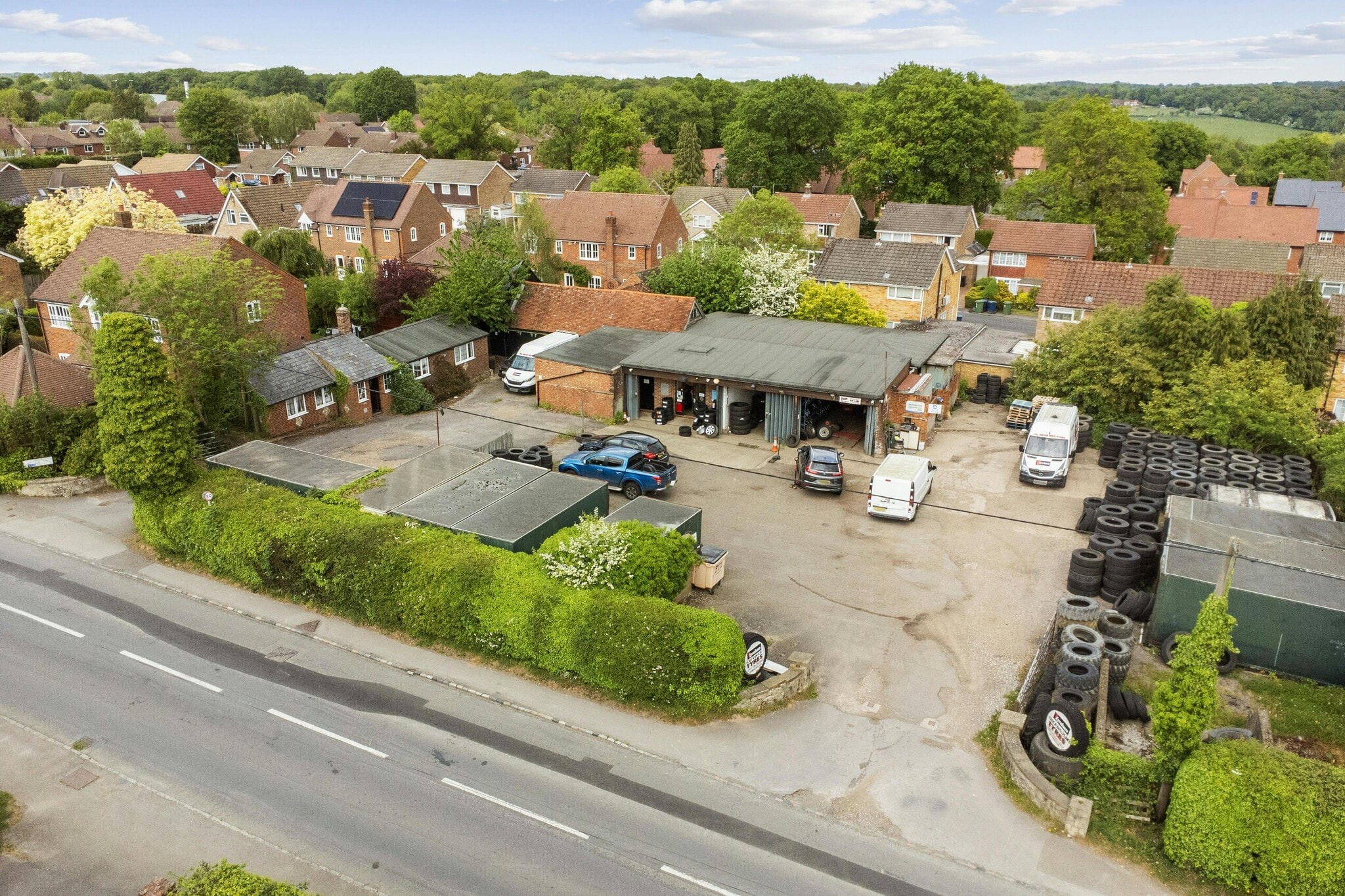 280 Main Rd, High Wycombe to rent Building Photo- Image 1 of 22