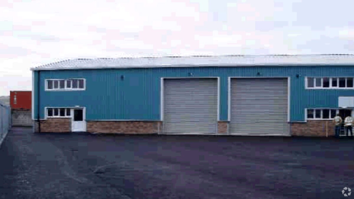 Dudnance Ln, Pool for sale Primary Photo- Image 1 of 1