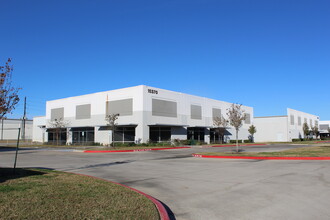 15330 Vantage Pky W, Houston, TX for rent Building Photo- Image 1 of 5