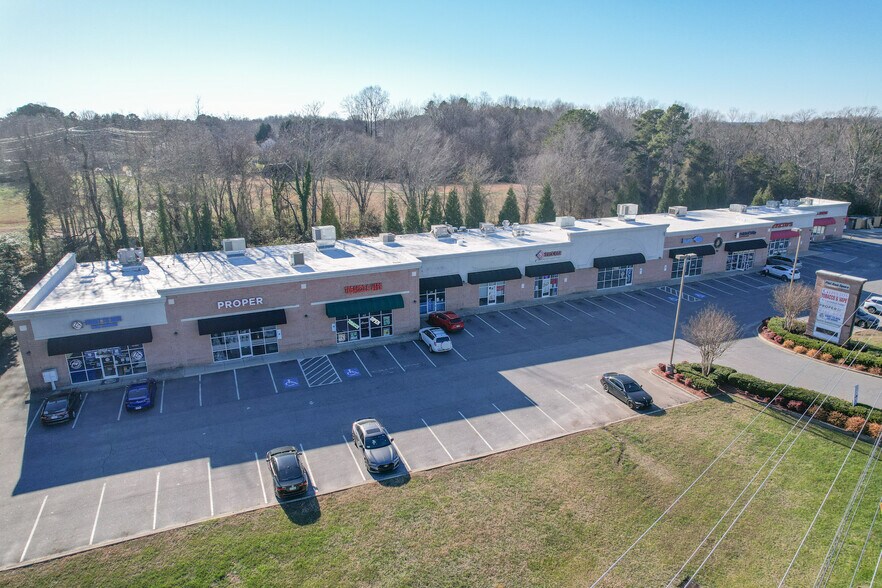 7558 Nc-73 Hwy, Denver, NC for sale - Building Photo - Image 1 of 1