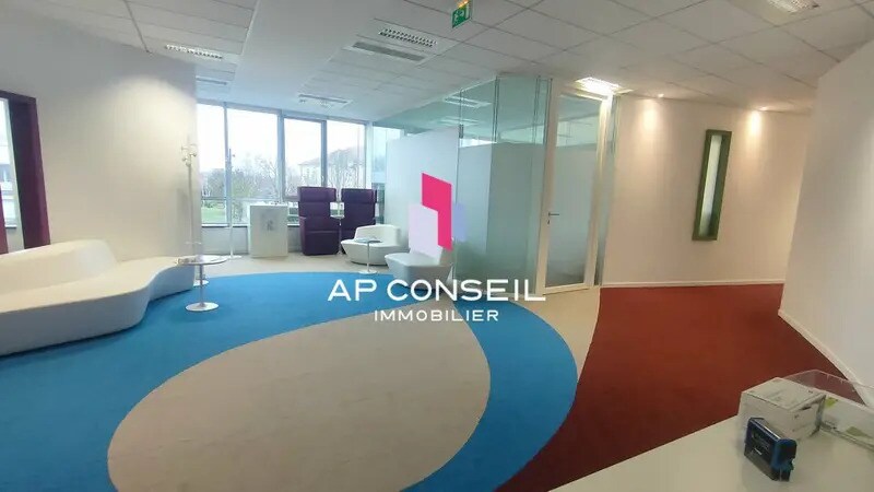 Location Bureaux 200 m² à 2 859 m² - Photo 1