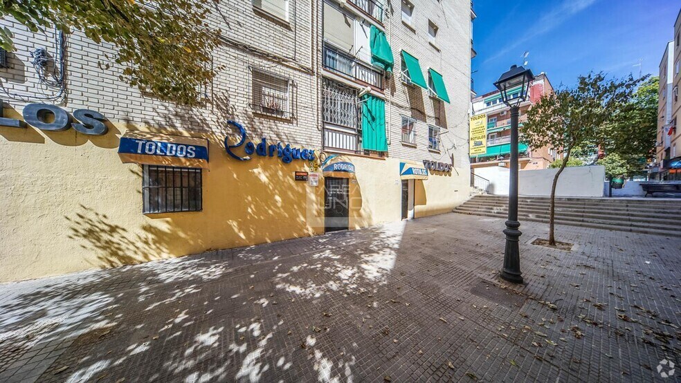 Retail in Alcorcón, Madrid to rent - Interior Photo - Image 1 of 1