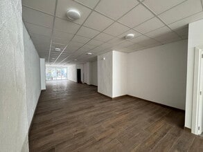 Retail in Calella, Barcelona to rent Interior Photo- Image 2 of 8