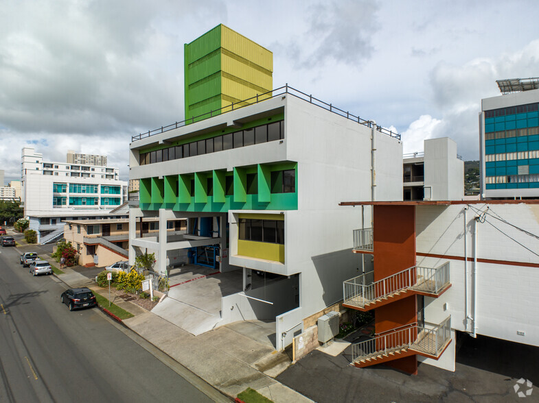 1950 Young St, Honolulu, HI for rent - Primary Photo - Image 1 of 12