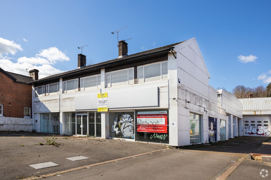 105 Brighton Rd, Redhill for sale - Building Photo - Image 1 of 1