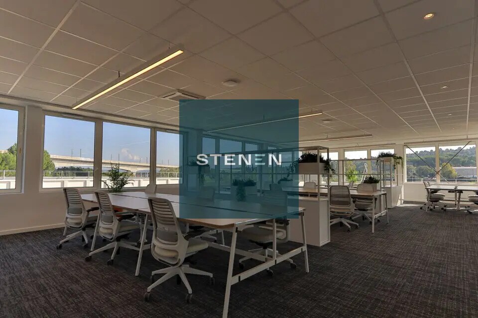 Location Bureaux 337 m² - Photo 1