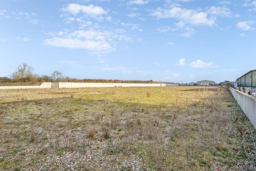 Rycote Lane, Thame to rent - Building Photo - Image 2 of 2