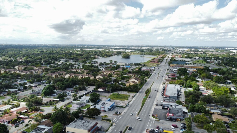 1400-1406 NW 119th St, Miami, FL for rent - Building Photo - Image 3 of 10