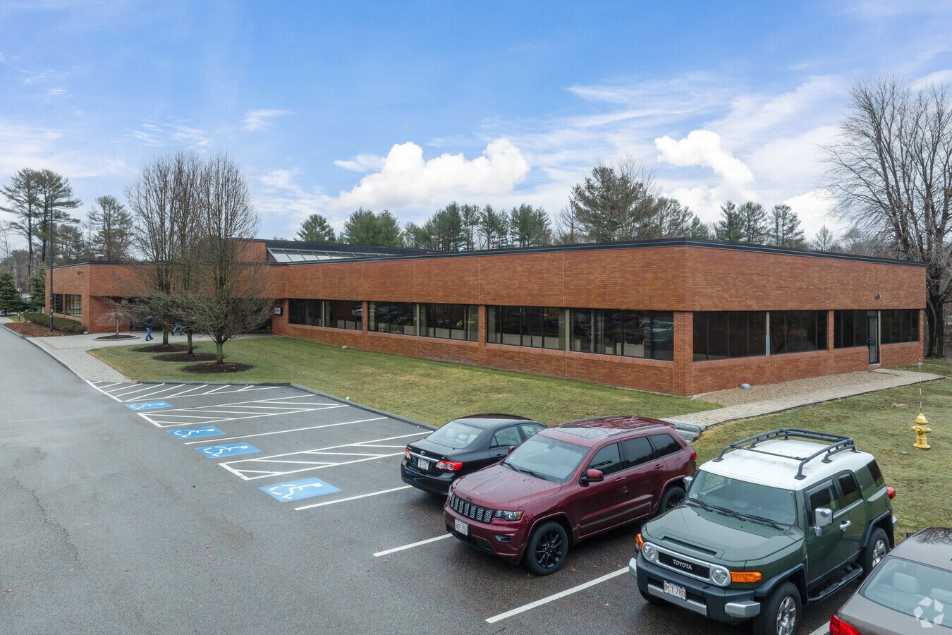 136 Longwater Dr, Norwell 02061 UK