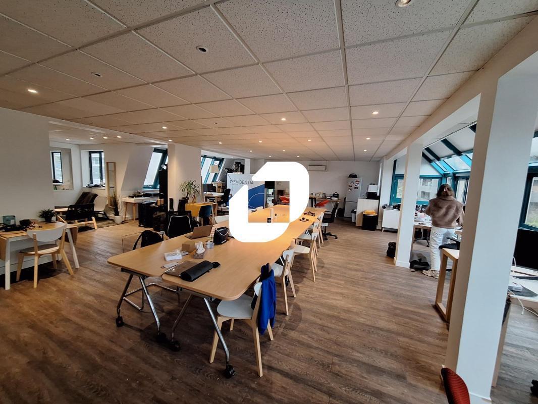 Office in Boulogne-Billancourt to rent Interior Photo- Image 1 of 8