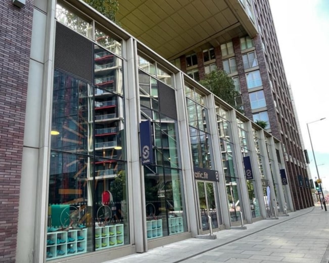 2 Ravine Way, London to rent - Building Photo - Image 2 of 4